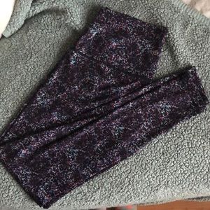 Like-New Lululemon leggings, No signs of wear!!